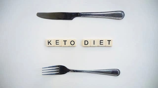 The Keto Diet: A Complete Guide to Low-Carb, High-Fat Living